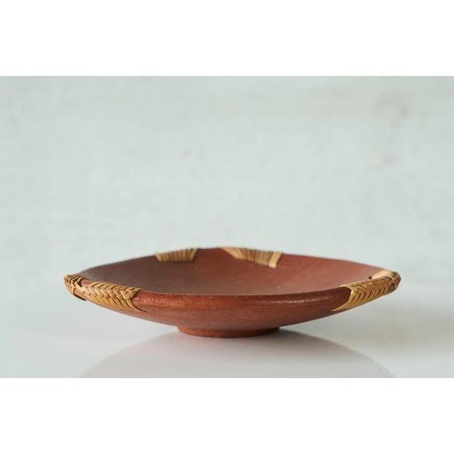 Mid-Century Vide Poche in Terracotta and Straw, 1960s For Sale - Image 3 of 11