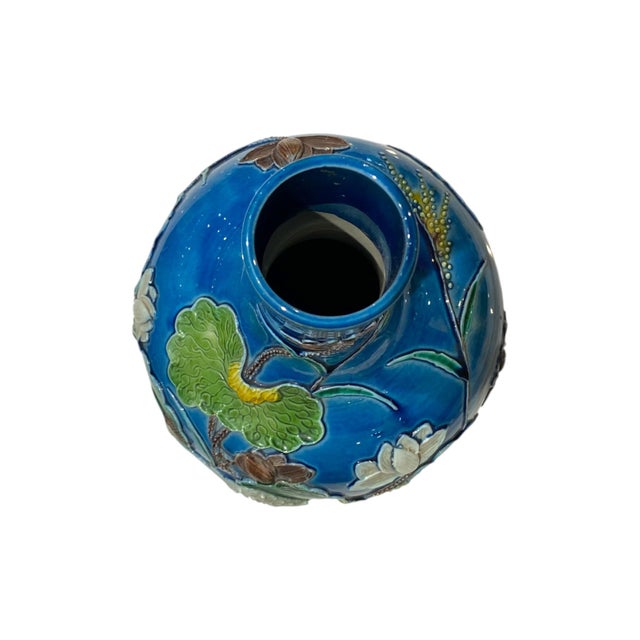 Early 20th Century Chinese Republic Period Wang Bingrong-Marked Stick Vase With Egret & Water Lily Motif For Sale - Image 12 of 16