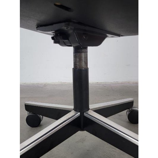 1970s Vintage Leather Executive Chair by Knoll Charles Pollock Chairish