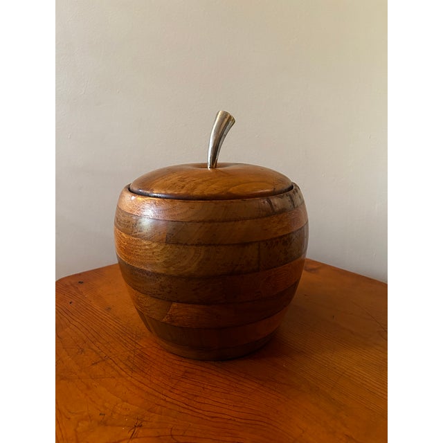A charming piece of mid-century barware, this vintage Quaker apple-shaped ice bucket combines rich American walnut with...