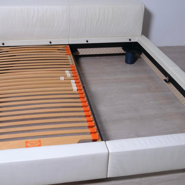 Sera Double Bed in Leather by Roberto Palomba for Poltrona Frau, 1980s For Sale - Image 10 of 15
