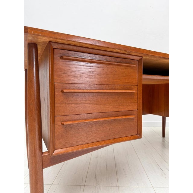 1960s Mid-Century Danish Teak Writing Desk by Arne Vodder for H. P. Hansen, 1960s For Sale - Image 5 of 17