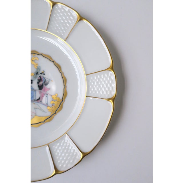 Swan Bird Design Porcelain Plate by Rosenthal, Circa Early-20th Century, Germany For Sale In New York - Image 6 of 8