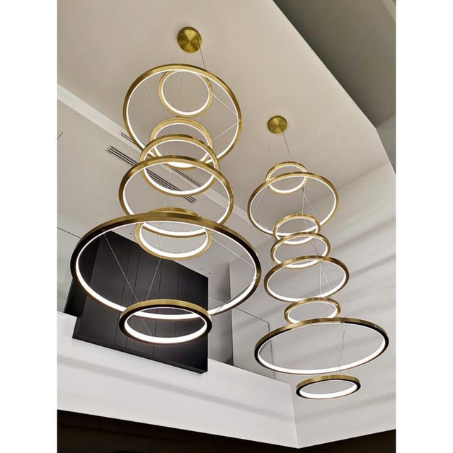 Collection Orbite Chandelier in Aluminum and Acrylic by Jago For Sale - Image 4 of 6