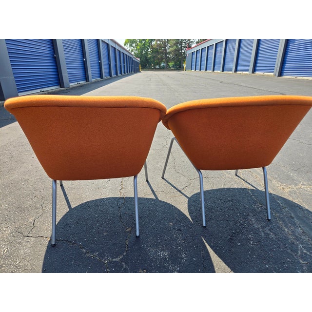 Burnt Orange Pair of Attributed Walter Knoll 369 Lounge Chairs – Vintage Burnt Orange – Mid-Century Modern For Sale - Image 8 of 10