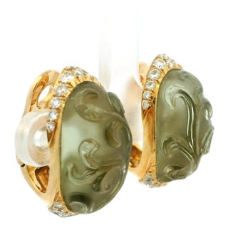 1970s Pair of French Carved Peridot & Diamond 18k Gold Statement Earrings For Sale