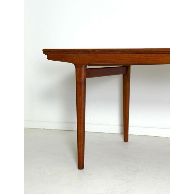 1960s Extendable Dining Table in Teak by Johannes Andersen for Uldum Møbelfabrik, 1960s For Sale - Image 5 of 14