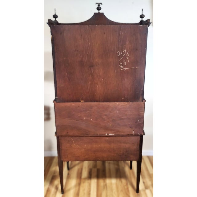 Antique 20th C American Hepplewhite Mahogany Tambour Door Secretary Desk Vitrine For Sale In New York - Image 6 of 18