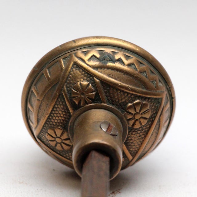 Early 20th Century Antique Vernacular f.c. Linde Passage Door Knobs For Sale - Image 5 of 5