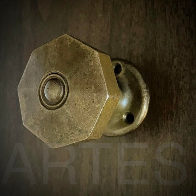 Antique American Art Deco Octagonal Brass Door Knobs W/ Rosettes. A Pair For Sale - Image 12 of 12