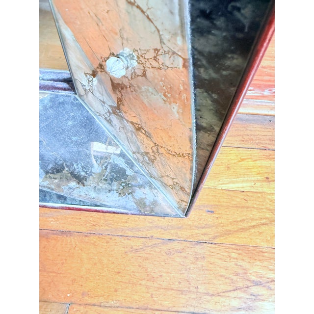 Vintage 1960s Venetian-Style Mirror With Etched Glass and Gold Gilt Frame For Sale In New York - Image 6 of 16