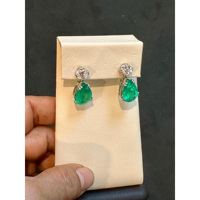 GIA Certified 11 Ct Pear Cut COLOMBIAN Emerald & 1 Ct Each Diamond Drop Earrings For Sale - Image 4 of 18