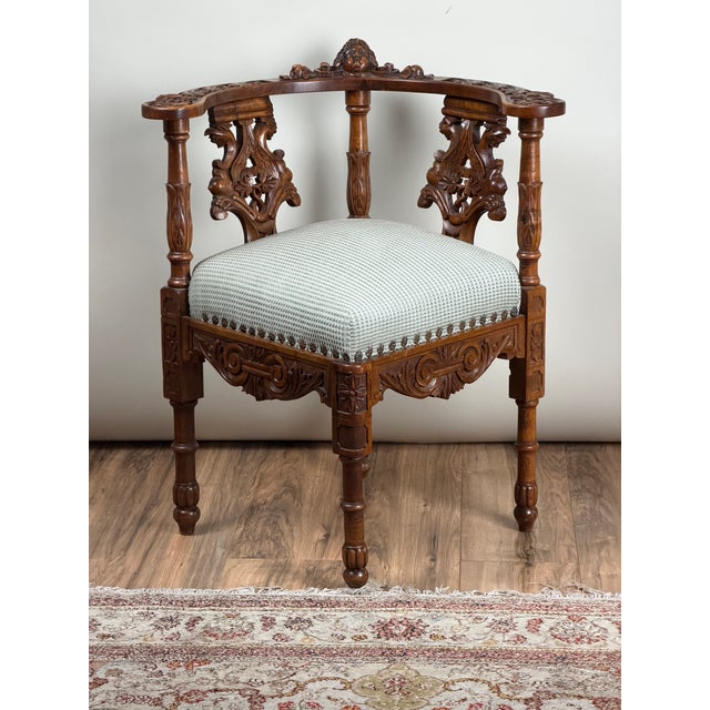 Traditional Italian Renaissance Revival Carved Walnut Corner Chair, c.1880 For Sale - Image 3 of 11