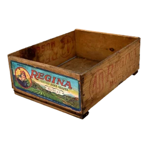 Vintage Mid 1900s California Regina Muscat Juice Grapes Wood Shipping Crate With Nice Original Paper Label