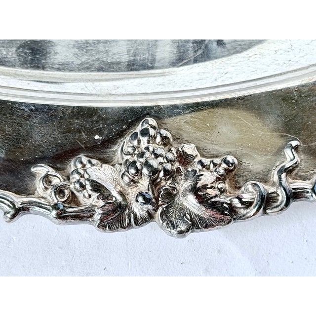 Vintage Silverplate Grape & Vine Serving Platter For Sale In Atlanta - Image 6 of 7