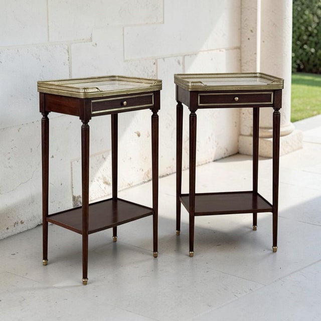 French Pair of Antique French Louis XVI Mahogany End Tables With Carrara Marble Tops For Sale - Image 3 of 18