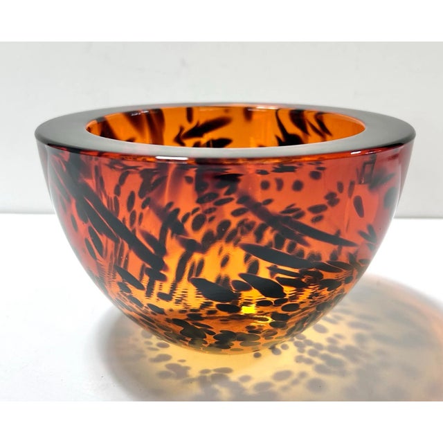 Italian Crystal Tortoiseshell Bowl – Amber Art Glass Catchall – Hollywood Regency Decor For Sale - Image 4 of 7