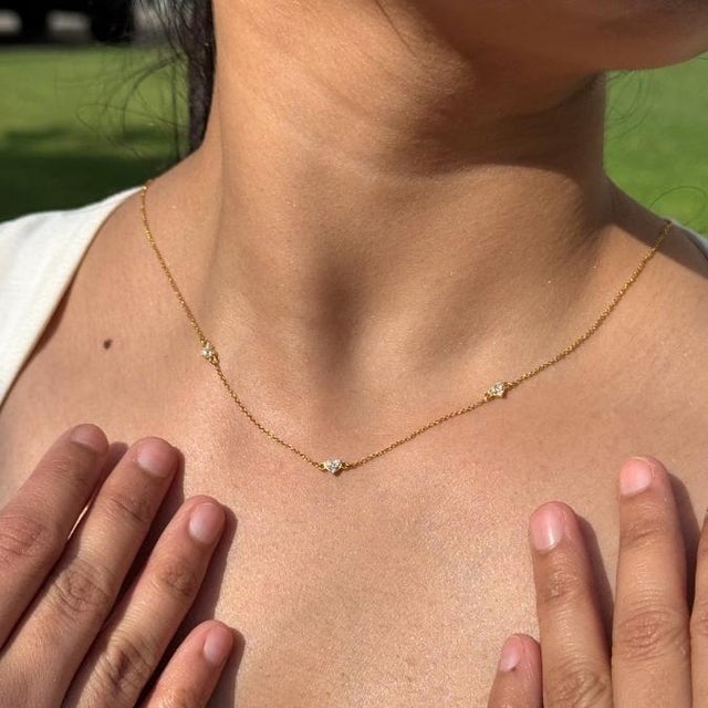 Minimalist Diamond Heart Station Necklace in 14k Yellow Gold Layering Jewelry For Sale In New York - Image 6 of 16