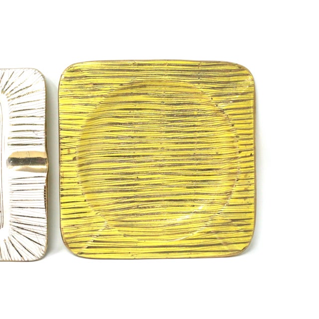 Vintage Italian Square White/Gold and Yellow/Gold Ceramic Made in Italy Ashtrays - a Pair For Sale In Tampa - Image 6 of 12