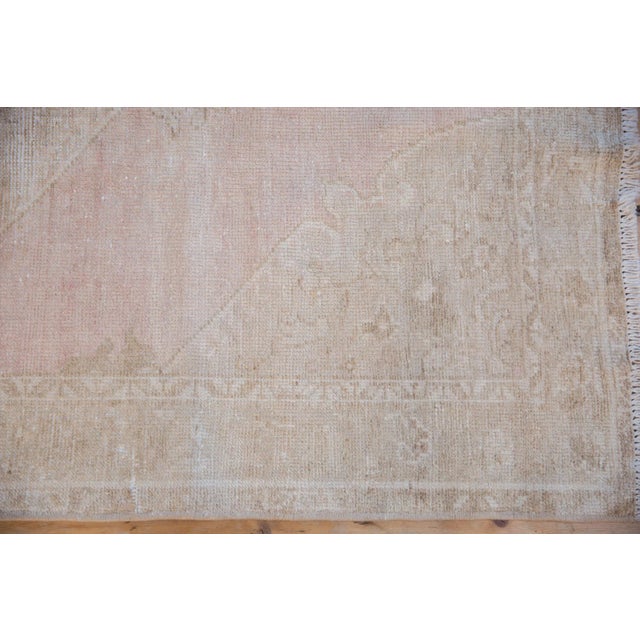 1960s Vintage Distressed Oushak Rug Runner - 3'2" X 6'1" For Sale - Image 5 of 9