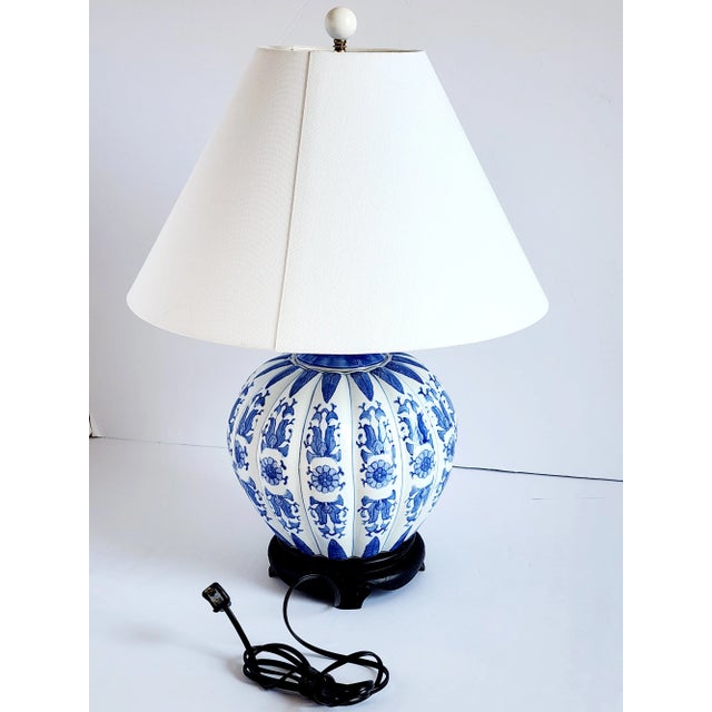 Vintage Chinese Pumpkin Form Table Lamp For Sale - Image 4 of 12