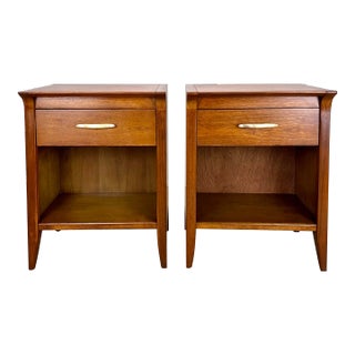 Mid Century Modern John Van Koert for Drexel Profile Nightstands - Matching Pair For Sale