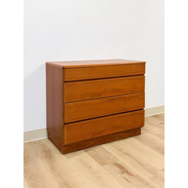 Mid-Century Modern Vintage MCM Danish Modern Teak Four Drawer Chest, Dresser, Bedroom Storage For Sale - Image 3 of 14