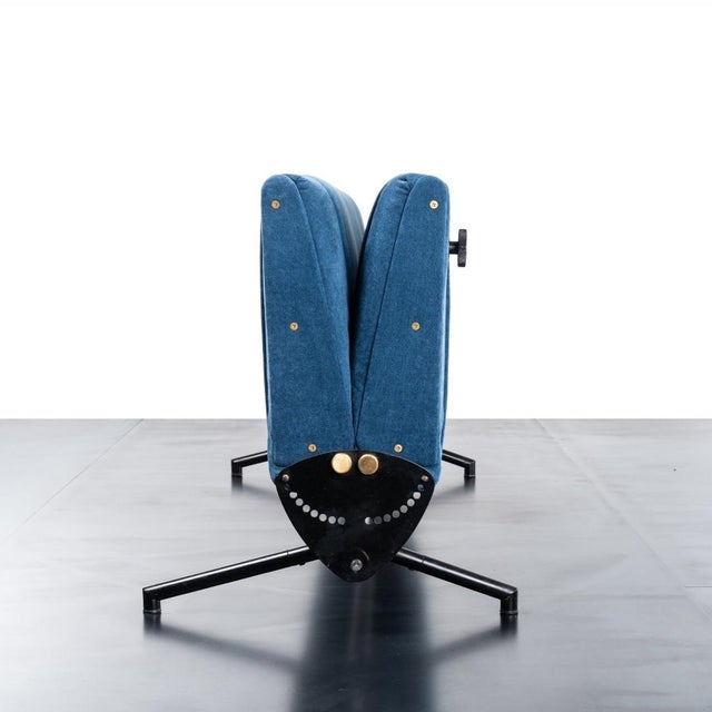 Tecno Vintage Model D70 Sofa Bed Black Iron Reupholstered Blue by Osvaldo Borsani for Tecno, 1970s For Sale - Image 4 of 7