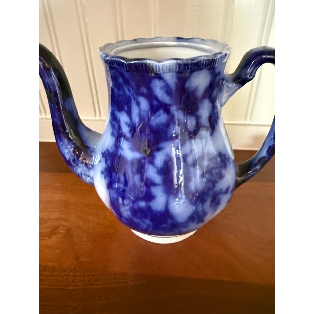 19th Century Flow Blue Tea Pot in Floral Pattern For Sale - Image 4 of 8