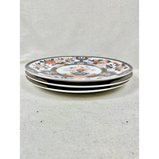 Chinoiserie Antique Imari Chinoiserie Plates-Set of 3 For Sale - Image 3 of 13