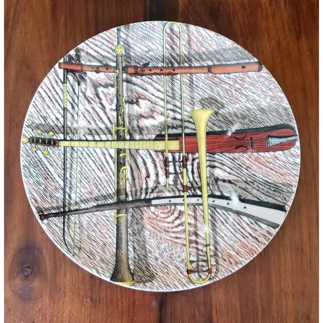 Piero Fornasetti Porcelain Orchestra Pattern Plates With Musical Instruments, Set of 15, Circa 1980 For Sale - Image 11 of 13