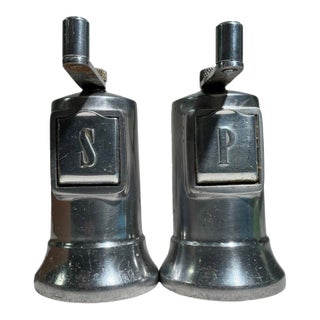 Vintage Perfex Cast Aluminum Salt & Pepper Mills – Hand-Crank Pair For Sale