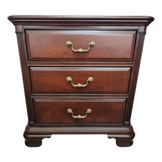 Kincaid Furniture - Hadleigh Nightstand - 607-420 For Sale