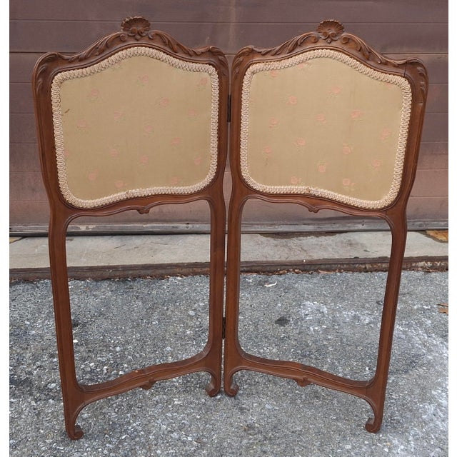 Early 20th Century Louis XV Style Carved Walnut Two-Fold Small Screen For Sale In Washington DC - Image 6 of 10