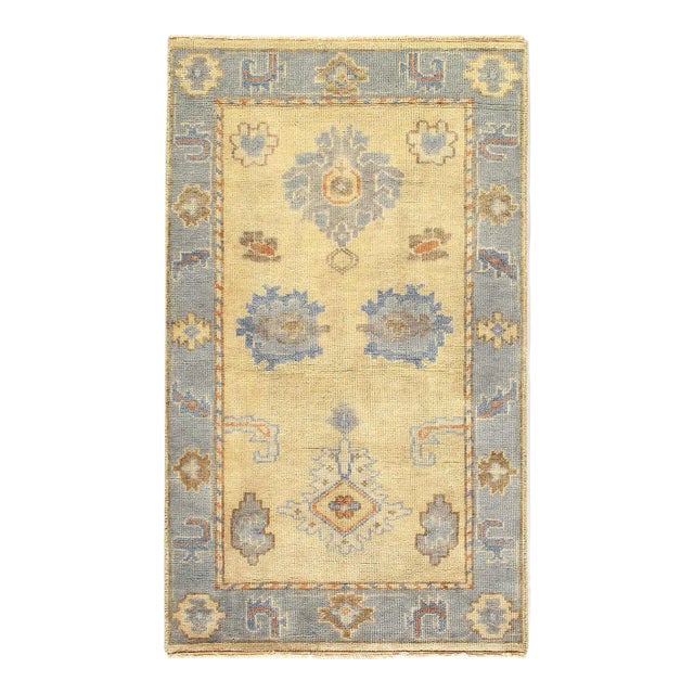 Fine Hand Knotted Oushak Rug For Sale