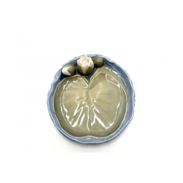 Plate with a Water Lily from Bing & Grondahl, Denmark, 1970s For Sale - Image 5 of 7