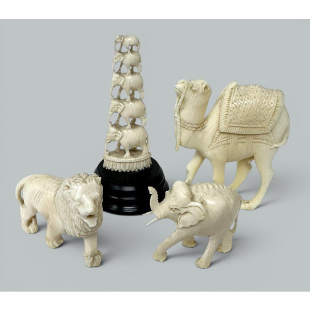 Antique Carved Asian Chinese Figured Clam Shell Animals Elephant Camel Lion 19Ct For Sale - Image 16 of 17