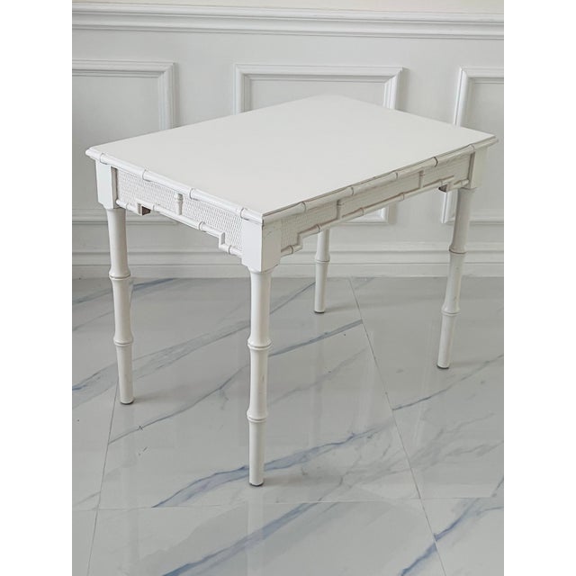 Vintage Hollywood Regency Omega Faux Bamboo Fretwork Wood End Side Table Off White Original Condition For Sale In Miami - Image 6 of 12