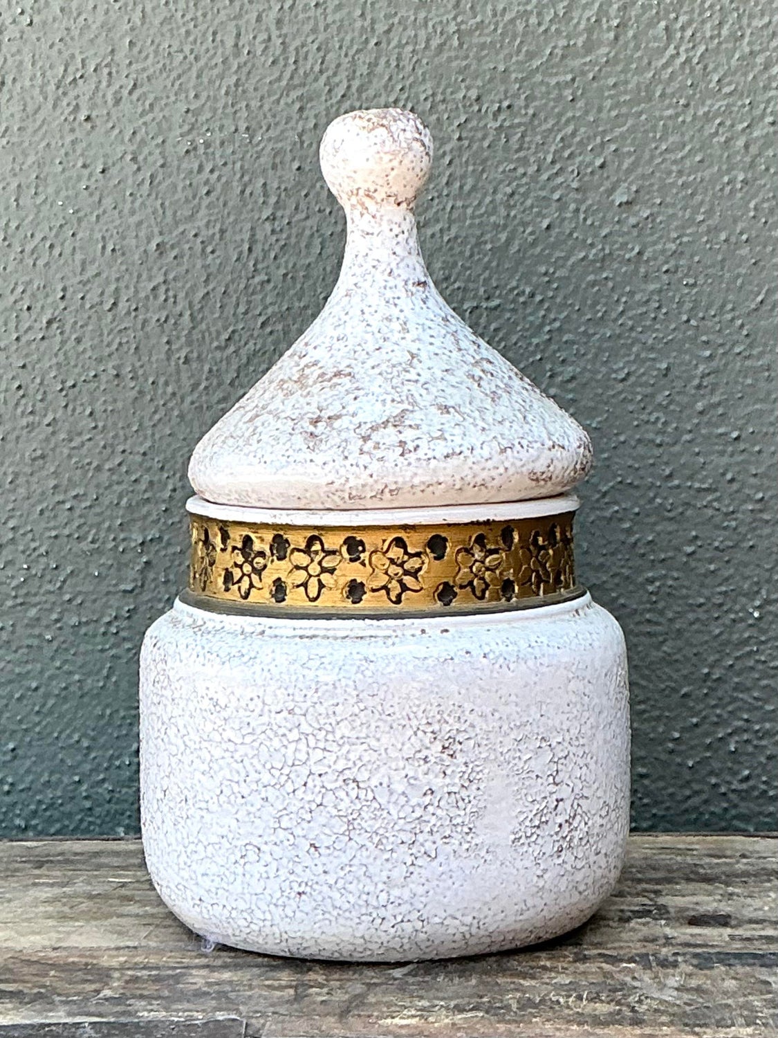 Vintage Italian Rosenthal Netter Glazed Ceramic Lidded Jar - Detail view