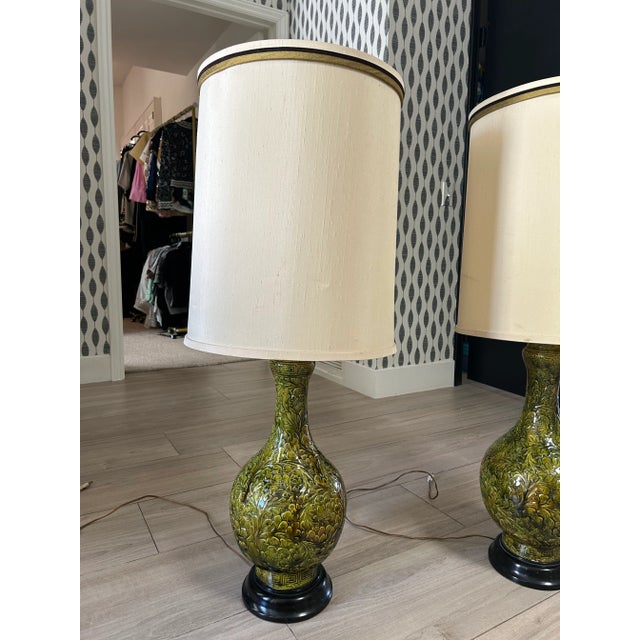 1960s Pair of Tall (41”) Green Vintage Lamps For Sale - Image 5 of 12