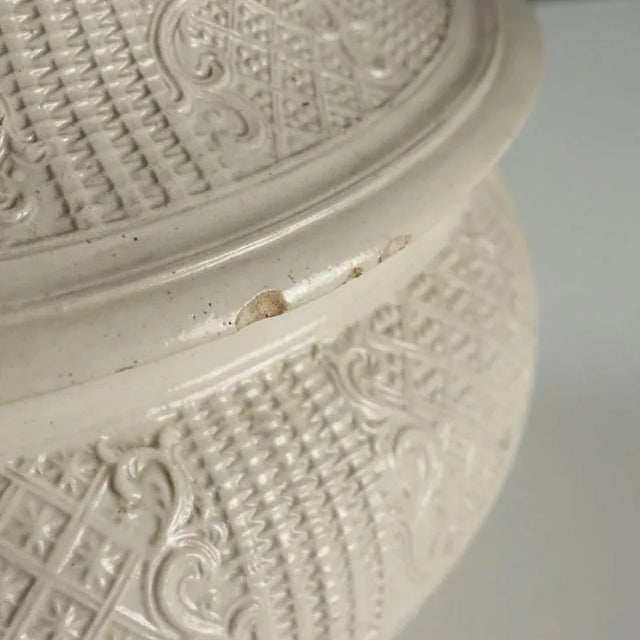 White Tureen with Oval Plate in Earthenware For Sale - Image 8 of 12