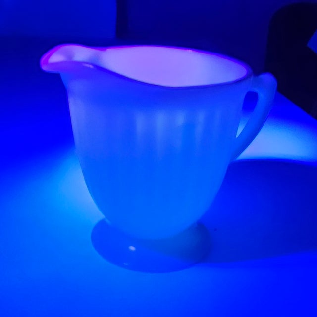 Vintage Macbeth Evans Cremax Petalware Creamer – 4.25” Pastel Pink Band For Sale - Image 10 of 10