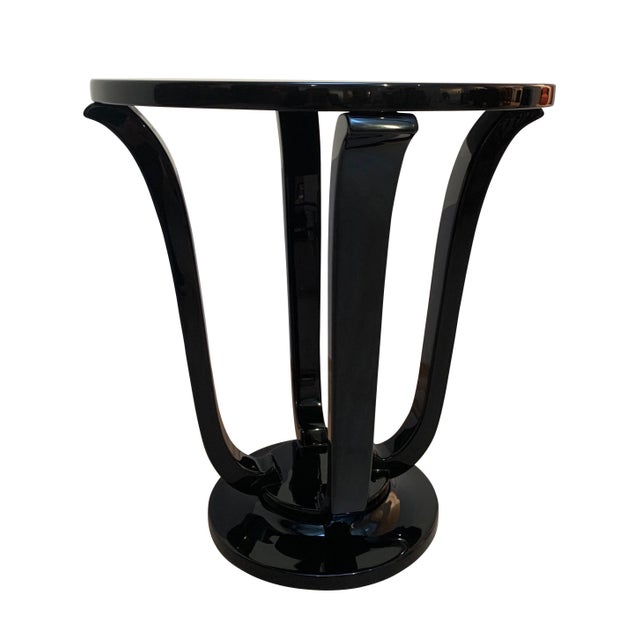Four-legged French Art Deco style guéridon / side table Beech solid wood, lacquered with black polyester and polished. Art...