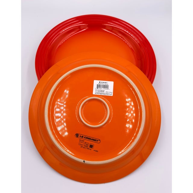 Modern Le Creuset Stoneware Vancouver Flame Orange 4pc Dinner Plates Set 10.5" For Sale - Image 3 of 8