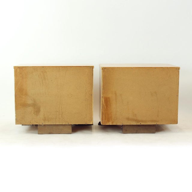Art Deco Bedside Tables in Root Veneer, Former Czechoslovakia, 1940s, Set of 2 For Sale - Image 12 of 17