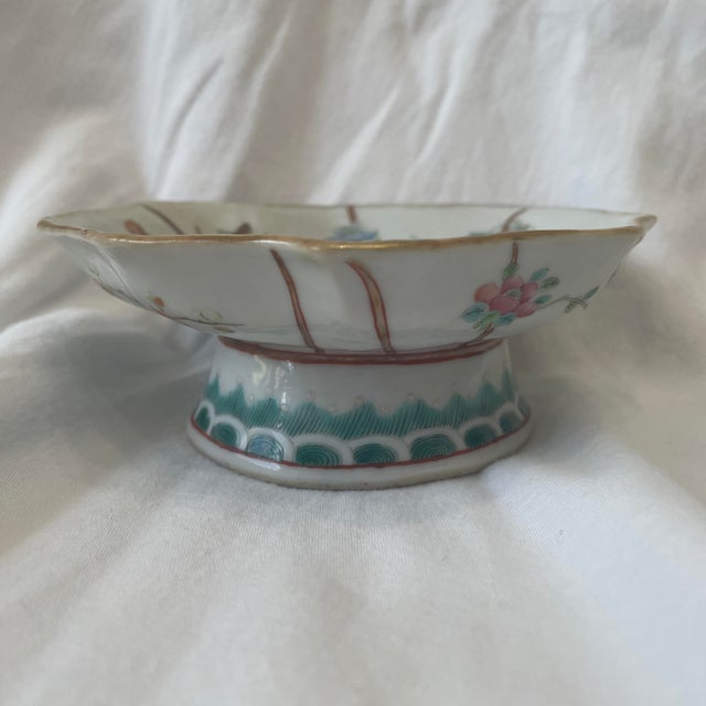 Mid 19th Century Chinese Famille Rose Porcelain Offering/Alter Dish For Sale - Image 4 of 4
