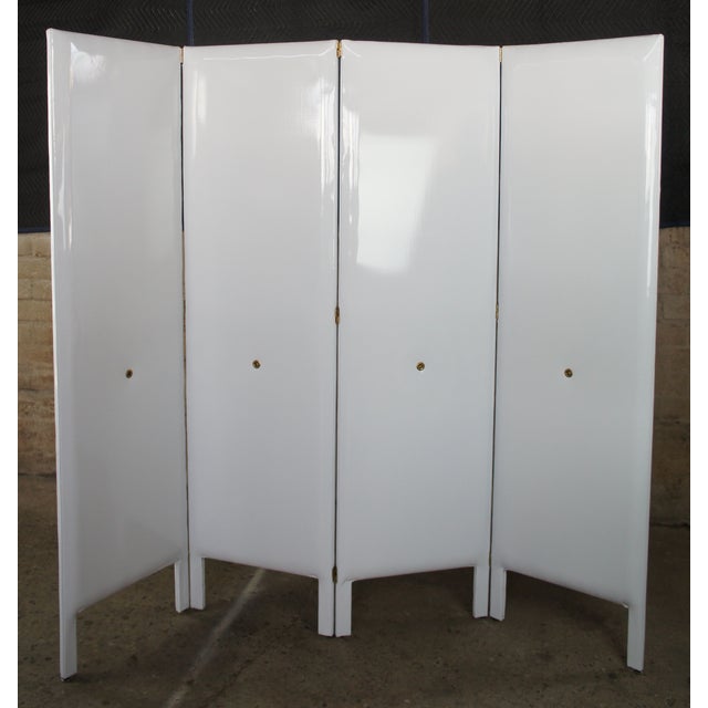 Mid-Century Modern Susan Curtis Mid Century Modern White Patent Leather Folding Screen Room Divider For Sale - Image 3 of 9