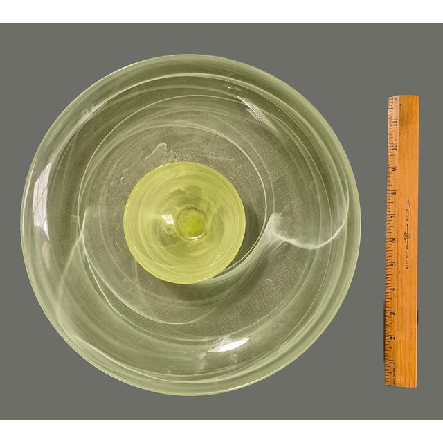 Mid-Century Modern Late 20th Century Round Chartreuse White Opaque Swirl Art Glass Chip & Dip Platter For Sale - Image 3 of 6