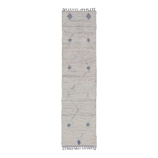 Moroccan Runner With Sub-Geometric Diamond Design With Ivory and Blue Design For Sale