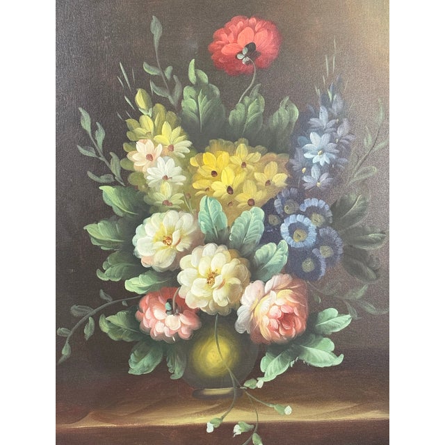 Vintage Floral Still Life Oil Painting in Ornate Gilt Frame An elegant vintage floral still life oil painting on canvas,...